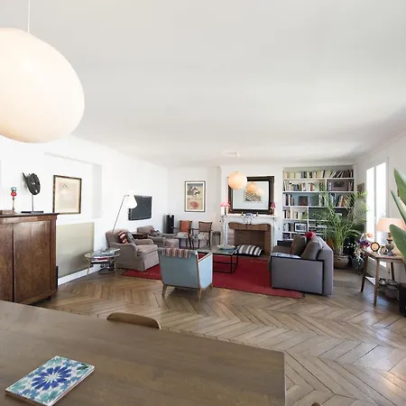 Appartamento Veeve - Balcony Over The Tree-lined Boulevard Parigi